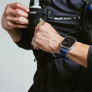 Фото: Ремінець Nomad for Apple Watch 46/49mm - Rocky Point Natural Titanium Hardware Atlantic (NM013589858) № 10 | KTC