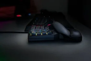 Фото: Кейпад Razer Tartarus V2 Chrome (RZ07-02270100-R3M1) № 6 | KTC