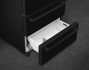 Холодильник комбінований Smeg Universal Black (FQ55FNDF)