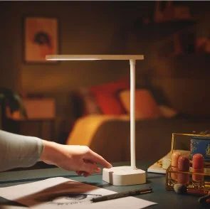 Фото: Настільна лампа Philips LED Reading Desk lamp Tilpa White (929003241507) № 2 | KTC