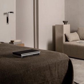 Портативна колонка Bang & Olufsen Beosound Level Natural (1200489)