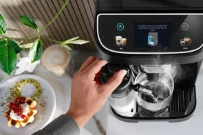 Фото: Кавомашина DeLonghi ECAM 320.60 B Magnifica Plus № 7 | KTC