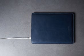 Чохол INCARNE Free Port 16 MacBook Pro15 2012-2015 / Pro16 2019-2024 Blue