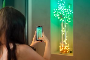 Гірлянда Twinkly Strings USB 200 Pearl-shaped RGB LEDs, Green Wire, USB-C (TWKP200RGB-G)