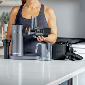 Соковижималка шнекова Ninja JC151EU