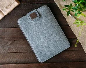 Фото: Чохол Gmakin for Macbook Pro 13 New Grey/Brown (GM55-13New) № 6 | KTC