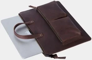 Фото: Чохол INCARNE Brave - MacBook Neo 13 Brown (03030-brave-brown-neo-13) № 3 | KTC