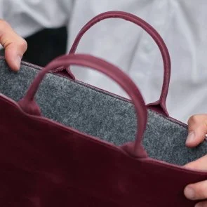 Фото: Чохол INCARNE Stem - MacBook Neo 13 2026 Burgundy № 5 | KTC