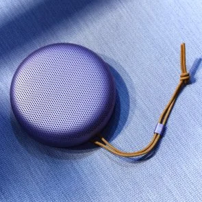 Фото: Портативна колонка Bang & Olufsen Beosound A1 3nd Gen Lavender Purple (1736015) № 7 | KTC