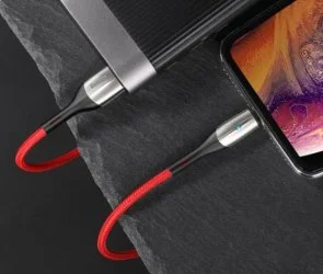 Фото: Кабель Baseus Horizontal Data Cable 1.5A AM / Lightning 2m Red (CALSP-C09) № 5 | KTC