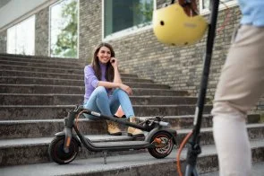 Фото: Електросамокат Ninebot by Segway F40E (AA.00.0010.78) № 4 | KTC
