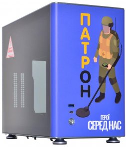 Корпус QUBE Gray Patriot A4 Patron with window (QBA4I_WGNU3PP)