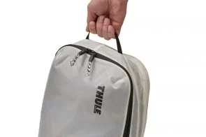 Фото: Органайзер THULE Clean/Dirty Packing Cube TCCD201 White (3204861) № 4 | KTC