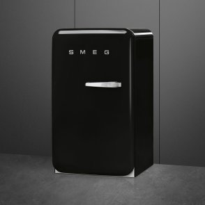 Холодильник однодверний Smeg Retro Style Black (FAB10HLBL5)