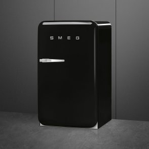  Холодильник однодверний Smeg Retro Style Black (FAB10HRBL5)