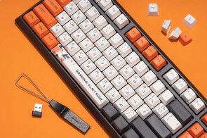 Клавіатура Varmilo VCS87 Awake Cherry Mx Brown UKR/ENG/RU (A05A006A2A0A17A006)