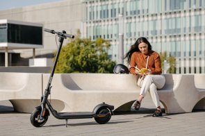 Електросамокат Ninebot by Segway F2E Dark Grey (AA.05.12.01.0003)