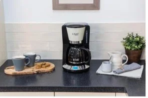 Фото: Крапельна кавоварка Russell Hobbs Colours Plus (24033-56) № 6 | KTC