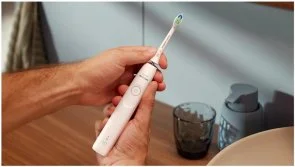 Фото: Електрична зубна щітка Philips Sonicare 5300 Series White (HX7108/01) № 4 | KTC