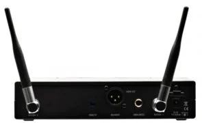 Фото: Радіосистема AKG WMS420 HEADWORN SET Band D (3413H00070) № 3 | KTC