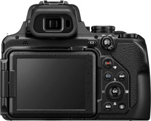 Компактна фотокамера Nikon Coolpix P1100 (VQA170EA)