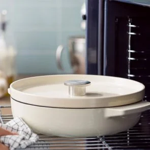 Фото: Сотейник KitchenAid Cast Iron 2.77L Almond Cream (CC009010-001) № 6 | KTC