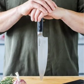 Фото: Ніж кухонний кухарський KitchenAid Coreline 20cm Black (KOG8IFSSOHOBA) № 6 | KTC