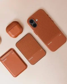 Фото: Чохол Native Union for Apple iPhone 17 - RE Classic Tan (RECLA-TAN-NP25) № 7 | KTC