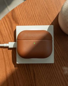 Чохол Native Union for Apple Airpods Pro 3rd Gen - RE Classic Tan (RECLA-APPRO3-TAN)