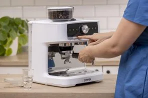 Фото: Ріжкова кавоварка Gorenje GSACM20W № 23 | KTC