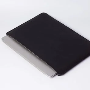 Фото: Чохол INCARNE Gamma Plus - MacBook Neo 13 2026 Black № 3 | KTC