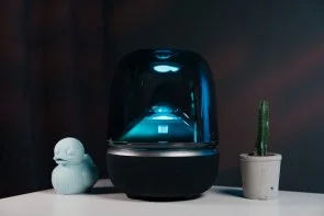 Фото: Колонка Harman Kardon Aura Studio 5 Wi-Fi/Bluetooth Black (HKAURAS5WFBSEP) № 14 | KTC