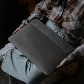 Фото: Чохол INCARNE Klouz - MacBook Neo 13 2026 Grey № 8 | KTC