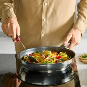 Фото: Сковорода Tefal Emotion+ 18cm Black (E3270144) № 3 | KTC