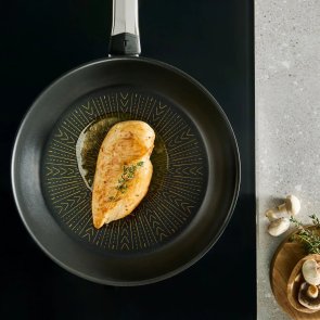 Сковорода Tefal Emotion+ 18cm Black (E3270144)