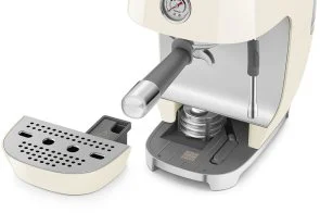 Фото: Ріжкова кавоварка Smeg Style Aesthetic Cream Glossy Finishing (ECF03CREU) № 15 | KTC