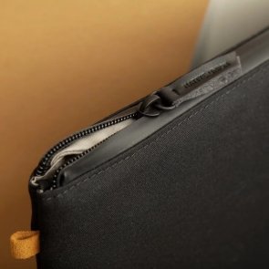 Чохол Native Union for Macbook Pro 16 - W.F.A Stow Lite Black (STOW-LT-MBS-BLK-16)