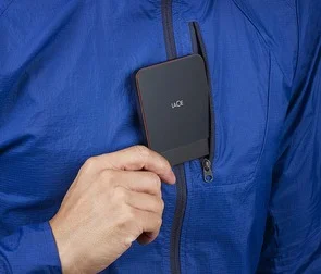 Фото: Зовнішній SSD-накопичувач LaCie Portable 1TB Black (STHK1000800) № 5 | KTC