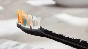 Фото: Насадка для зубної щітки Philips Sonicare A3 Premium All-in-One Black 4pcs (HX9094/88) № 9 | KTC