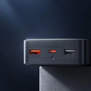 Фото: Батарея універсальна Baseus Digital Display Fast charge 20000mAh 25W Black with Type-C/Type-C cable (PPBD25K) № 5 | KTC