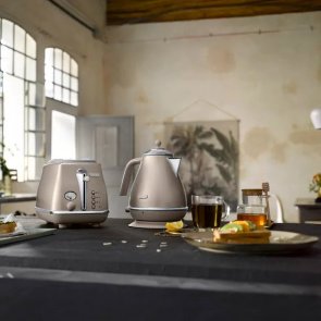 Тостер DeLonghi CTOT 2103 BG