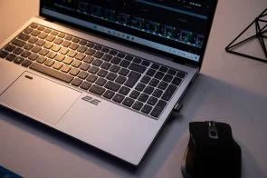 Фото: Ноутбук 2E Complex Pro 15 NS51PU-15UA33 Silver - 15.6" IPS 60 Гц / Intel Core i5 / i5-1240P / DDR4 32 ГБ / PCI-E SSD 1 ТБ / Intel Iris Xe Graphics № 22 | KTC