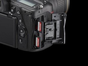 Цифрова фотокамера дзеркальна Nikon D780 Body (VBA560AE)