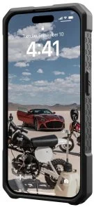 Фото: Чохол UAG for Apple iPhone 15 Pro - Monarch Pro Magsafe Carbon Fiber (114221114242) № 5 | KTC