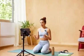 Фото: Радіосистема JBL Quantum Stream Wireless Black (JBLSTRMWLLGHTBLK) № 11 | KTC