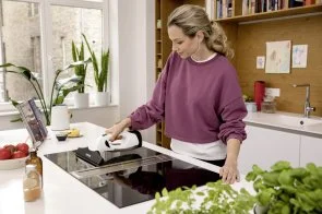 Фото: Мийник вікон Karcher WV 2 Plus NP White (1.633-661.0) № 7 | KTC