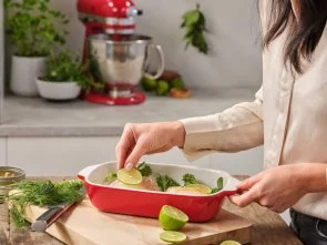 Фото: Форма KitchenAid 7.5x19.5x32.8cm / 1.9L Red (CC006106-001) № 7 | KTC