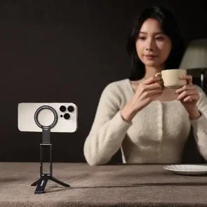 Фото: Універсальний тримач Ulanzi MA60 Foldable Magnetic Phone Tripod Silver (S035) № 4 | KTC