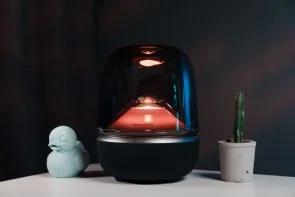 Фото: Колонка Harman Kardon Aura Studio 5 Wi-Fi/Bluetooth Black (HKAURAS5WFBSEP) № 15 | KTC