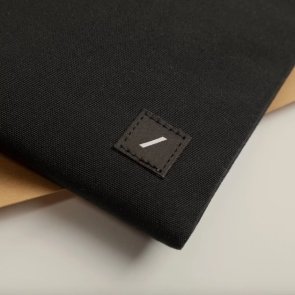 Чохол Native Union for Macbook Pro 16 - W.F.A Stow Lite Black (STOW-LT-MBS-BLK-16)